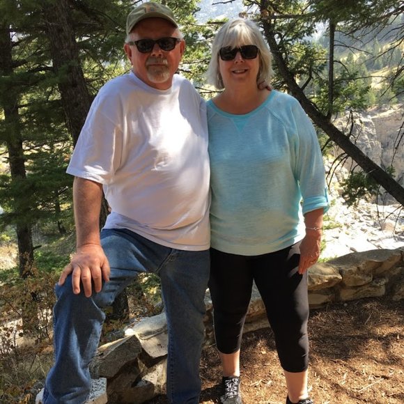 Dani & George 5 Star Rated 🌟Posh Ambassador II - Picture 7 of 15